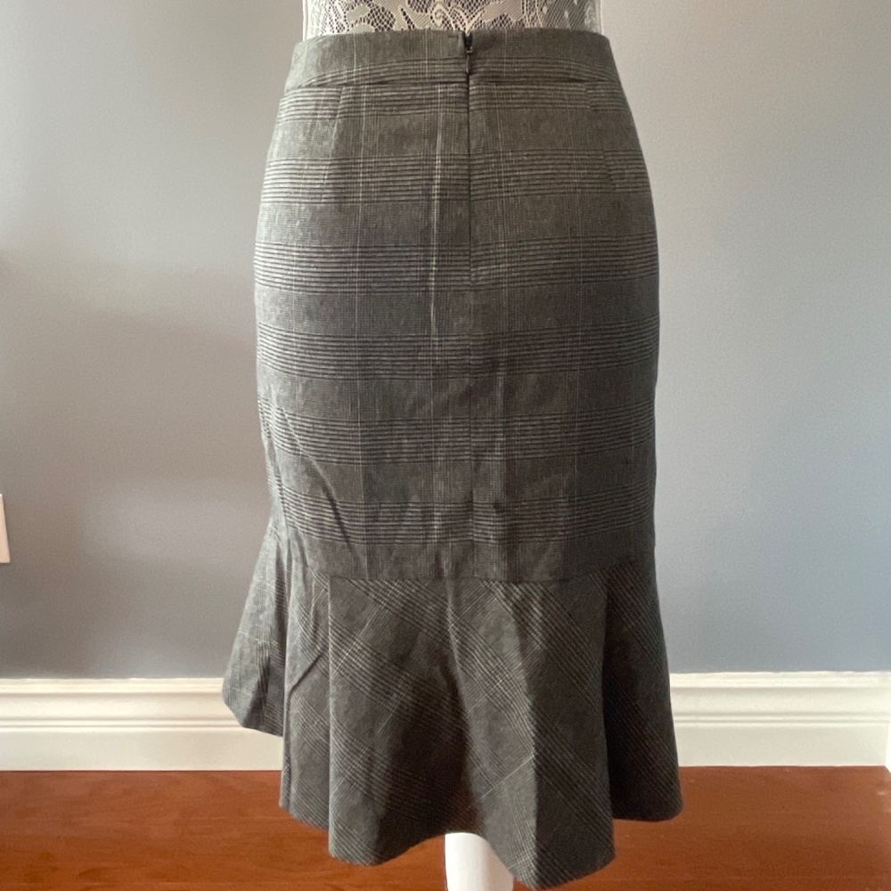 Fit & Flare Midi Business Skirt - Picture 8 of 8